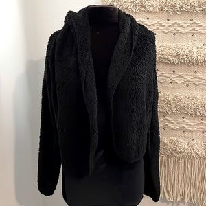 FAVLUX hooded black fuzzy shaket